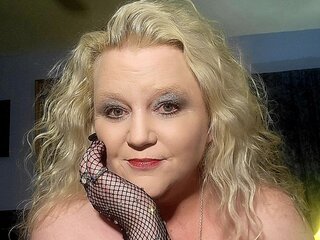 AveryAllan naked ass livejasmin